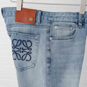 로에베 스타일리쉬한 스트레이트 진