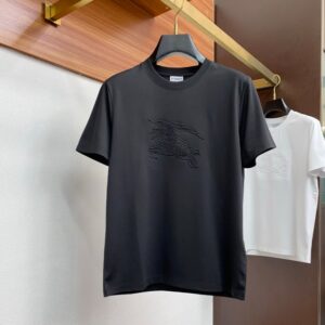 버버리 2025 봄/여름 라운드넥 반소매