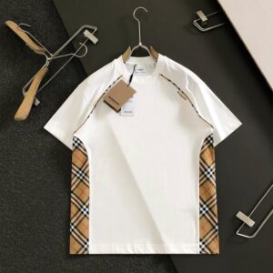 버버리 25 봄 여름 상의 블랙 플레드 스티칭 골드 실 문자 자수 클래식 반팔