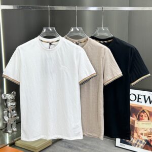 버버리 라운드넥 티셔츠