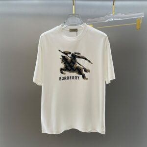 버버리 입체 프린팅 반팔 티셔츠