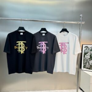 버버리 라운드넥 티셔츠