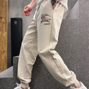 버버리 봄 여름 캐주얼 팬츠