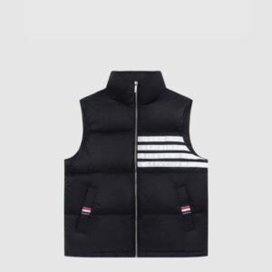 톰브라운 민소매 다운 재킷