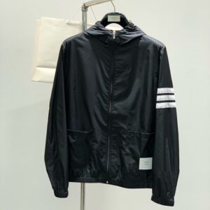 톰브라운 봄 여름 최신 상품, 세련되고 캐주얼한 후드 선크림 재킷