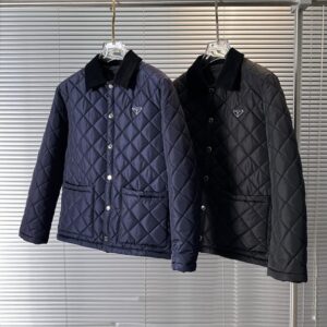 프라다 가을/겨울 신상품: 유니섹스 PRA 코튼 재킷