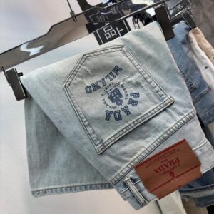 프라다 최고 인기 트렌디 레트로 데님 반바지