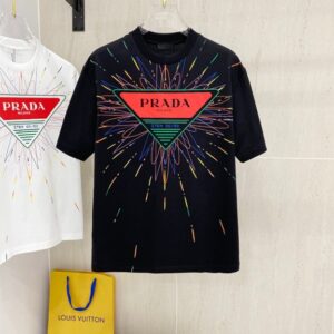 프라다 반팔 라운드넥 티셔츠