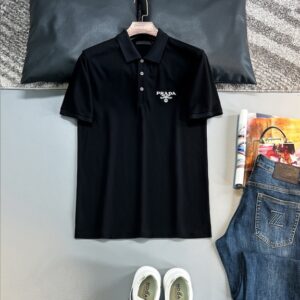 프라다 로고 반팔 티셔츠