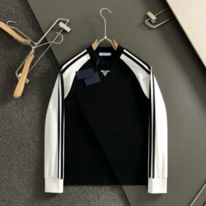 프라다 긴소매 스웨트셔츠