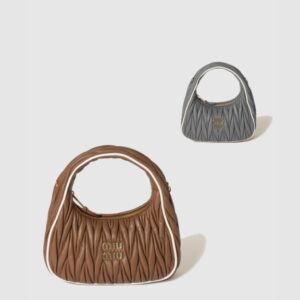 미우미우 완더 마테라쎄 나파 가죽 백 5BC125