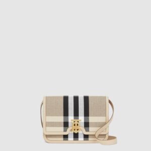 버버리 미디엄 체크 캔버스 레더 숄더백 90235651