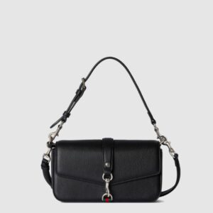 구찌 후크 클로저가 있는 스몰 크로스백 821623