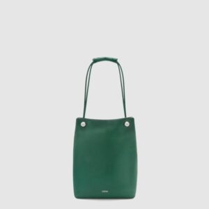 로에베 가죽 소재의 페블 호보 BANBPTMX01