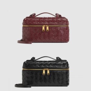 보테가베네타 스트랩 장식의 베니티 케이스 789109