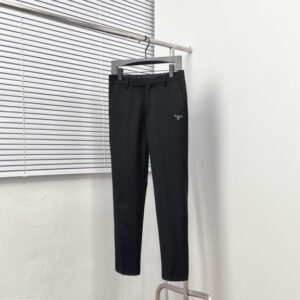 프라다 클래식 트라이앵글 로고 팬츠