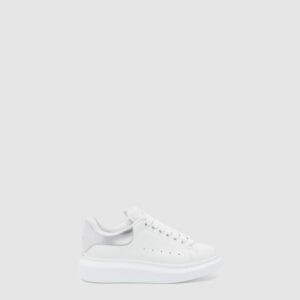 오버사이즈 스니커즈 697103