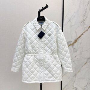 프라다 다이아몬드 퀼팅 패딩 미디 길이 코트