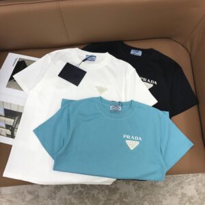 프라다 라운드넥 반팔 티셔츠