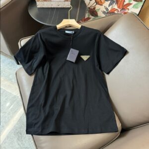 프라다 트라이앵글 다이아몬드 로고 반팔 베이직 심플 티셔츠