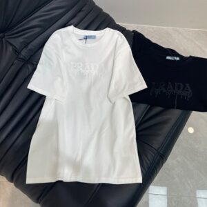 프라다 자수 로고 반팔 티셔츠
