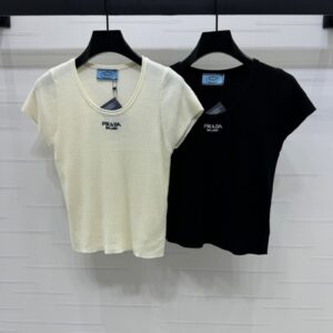 프라다 로고 자수 니트 반팔