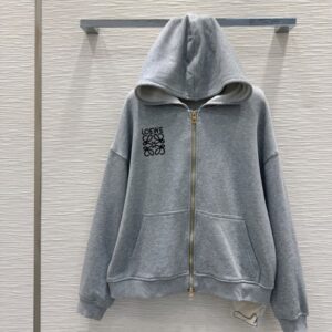 로에베 패셔니스타들의 최애템 캐주얼 재킷