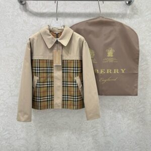 버버리 클래식 카키색 체크 안감이 빈티지 체크 무늬 재킷