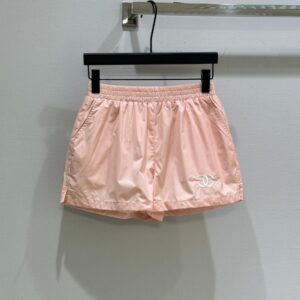 샤넬 클래식 더블 C 로고 자수 반바지