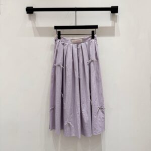 샤넬 리본 로고 플리츠 스커트