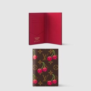 루이비통 LV x TM 패스포트 커버 M13424
